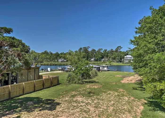 Pelican Splash Retreat On Bon Secour River!